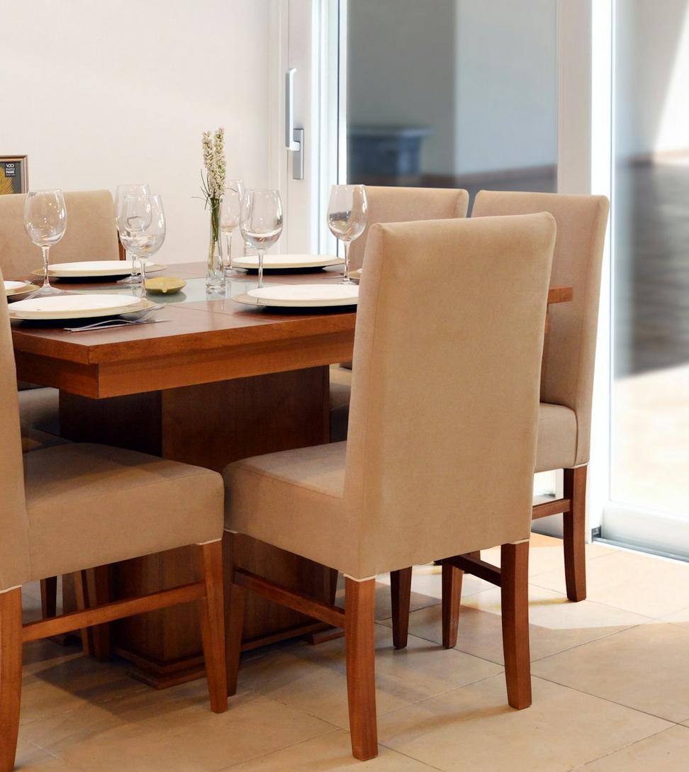 Restaurant ambiance